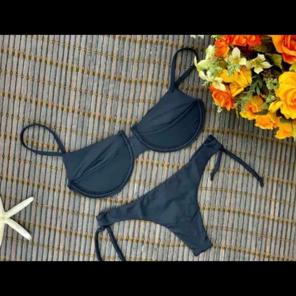 Brazilian Bikini 🇧🇷 - Picture 1 of 5